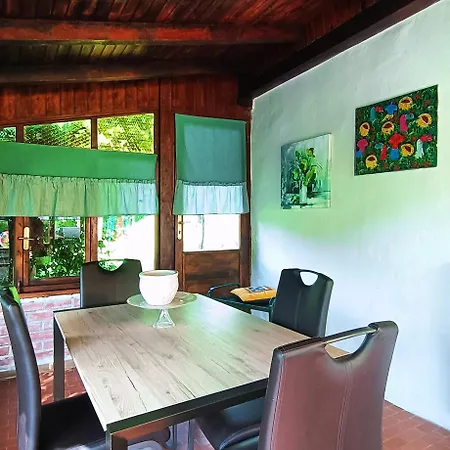 La Casina Idro Nyaraló Crone